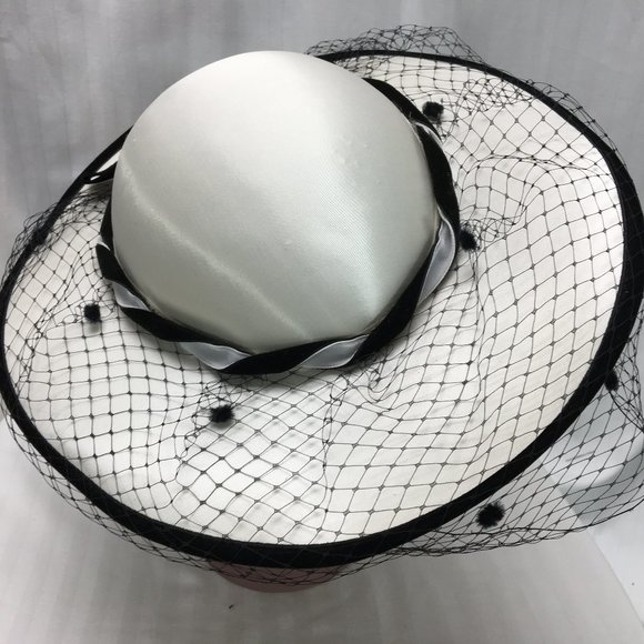 Ivory Fascinator with Black Veil, Bow, & Rim main image 6